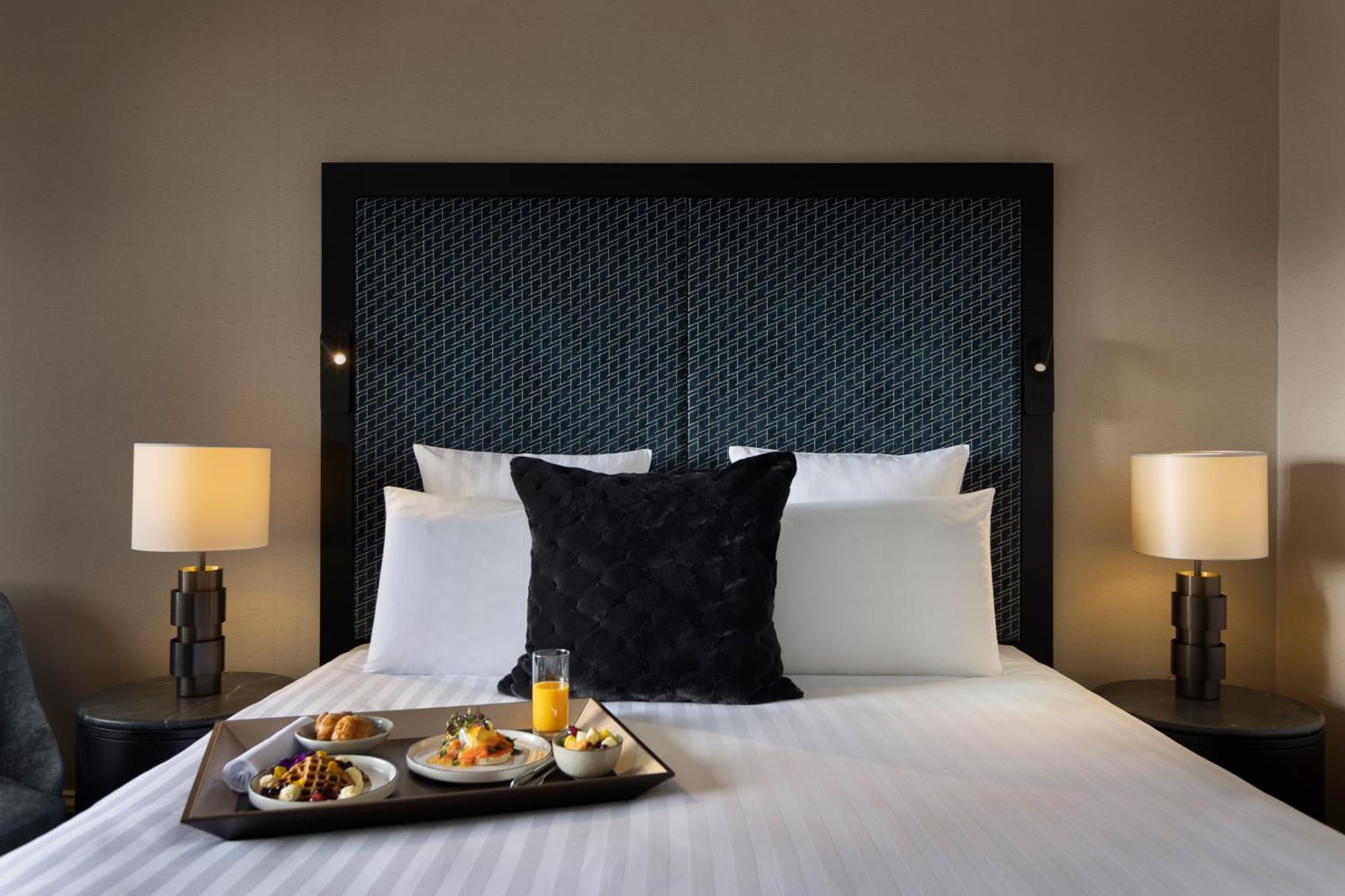 Pullman Auckland Hotel & Apartments Dış mekan fotoğraf A room at the hotel